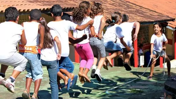 social body image 1 kids skipping